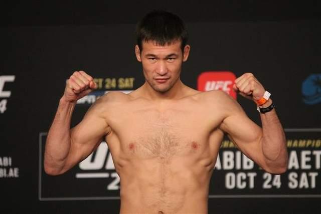 UFC李景亮vs尼尔·玛尼，惨败成真，粉丝炸锅了！