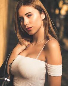 欧洲美女直播(2016年欧洲杯手机看直播用哪个app好用)