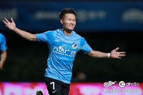 足球9人制中后卫排行榜，谁是防线上的大佬？