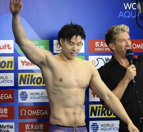 UFC中国选手翻译大揭秘，别眨眼，错过了就要哭了！