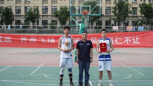 大学篮球比赛后卫队要求，想变C位怕是得先过这关！