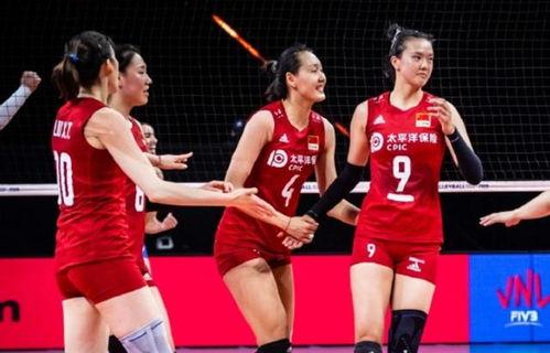 中国女排教练官宣离婚了！这真是排坛大新闻，瓜吃不完啊