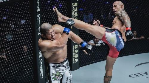 UFC无限制格斗重量级世界*，到底谁才是真的*？