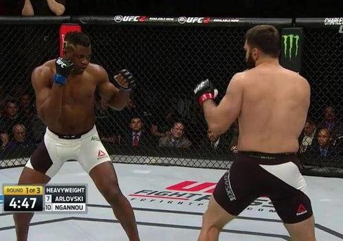 UFC重量级第一位，到底是谁？别眨眼，我带你扒皮！