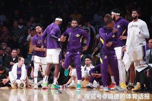 湖人球迷身高体重〖伦纳德比莺歌重32斤,蔡恩太夸张,身高一样体重能差多少 〗