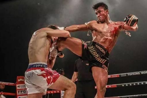UFC康纳“小麻”比赛回顾：拳拳到肉，嗨翻全场！