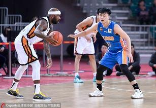 篮球外援带78个内援，这瓜吃得我满嘴篮球味儿！