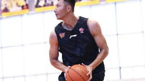 为什么CBA国内球员身体普遍看起来很瘦弱 (脑子跟不上动作的cba球员)