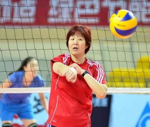 郎萍还任中国女排教练吗？来看看真相吧！