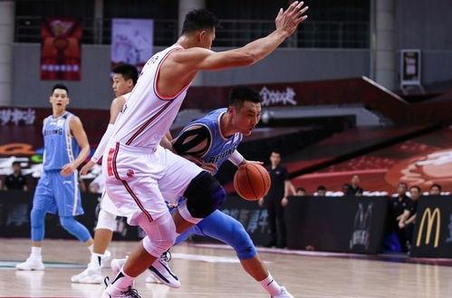 CBA苏州上海拍照公园晚上,cba上海队为什么取消比赛