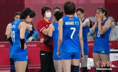 中国女排东京奥运会照片，泪光中的英雄瞬间，你都收集到了吗？