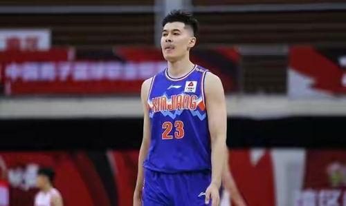 cba球赛教练杨鸣〖杨鸣教练年薪多少〗