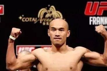 中国选手在UFC最新比赛中的亮点与趣闻盘点