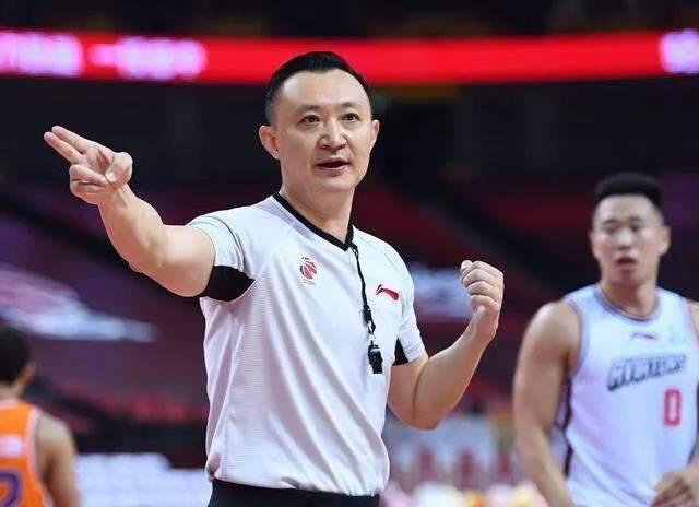 怎么样才能在CBA当裁判   「cba裁判证」