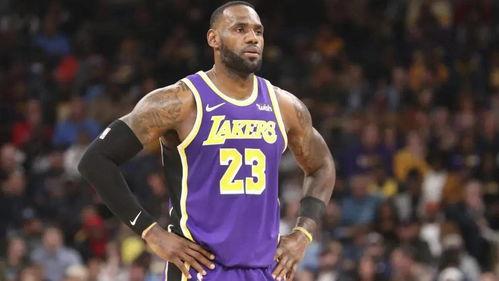 詹姆斯四个总*戒指图片,谁能告诉我NBA历史*戒指拥有数量排名球员名单啊