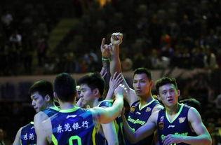 广东队外援领奖图片视频大揭秘，爆笑瞬间全收录！