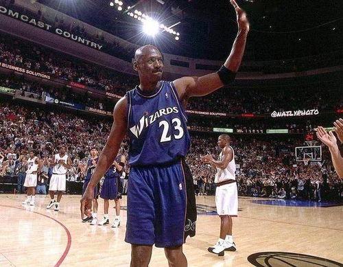勇士队街舞,属于硬汉的柔情!盘点NBA最感人的十大瞬间都是啥?
